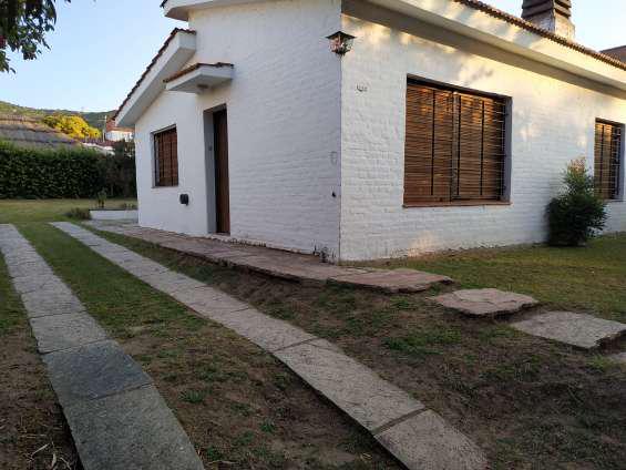 Alquilo excelente casa en carlos paz en Villa Carlos Paz