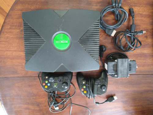 Consola Xbox Clasica + 2 Controles + Cables + 12 Juegos