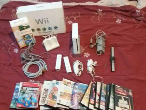 Nintendo Wii Excelente Estado 2 Joystick Y 20 Juegos!