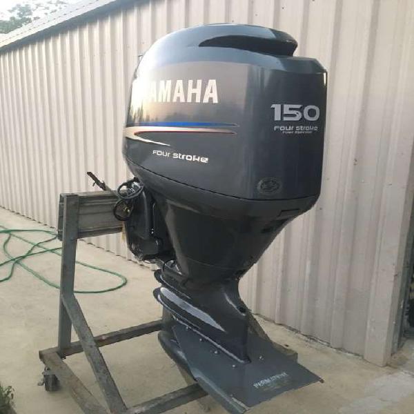 Yamaha 150hp 4 stroke outboard en Las Heras