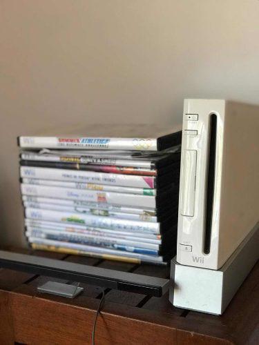 Consola De Videojuegos Wii + Juegos