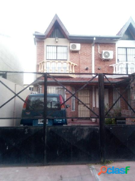 Dúplex en Venta. 4 Amb. 2 Dor. 84 M2. 80 M2 Cub.