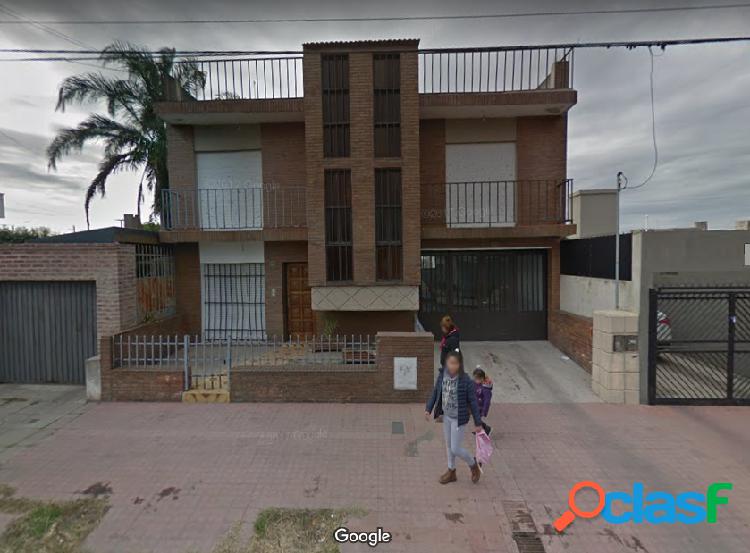 SE VENDE CASA SOBRE CALLE DRAGO 227 LAS FLORES