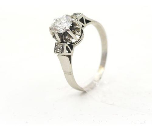 Anillo Solitario De Platino Y Brillante De 0.30 Ct