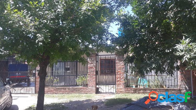 Casa 2 dormitorios en venta- B° Los pinos