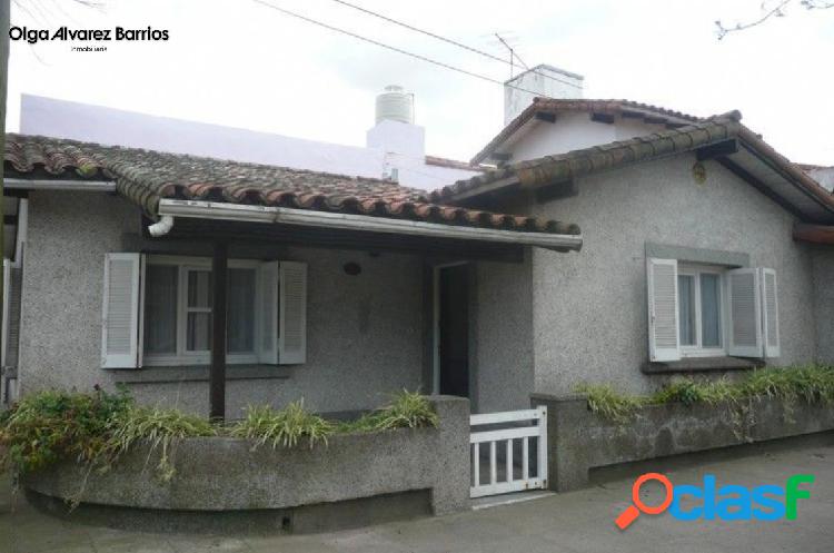 Casa en Venta Zona III de Miramar. Estado Muy Bueno. 2