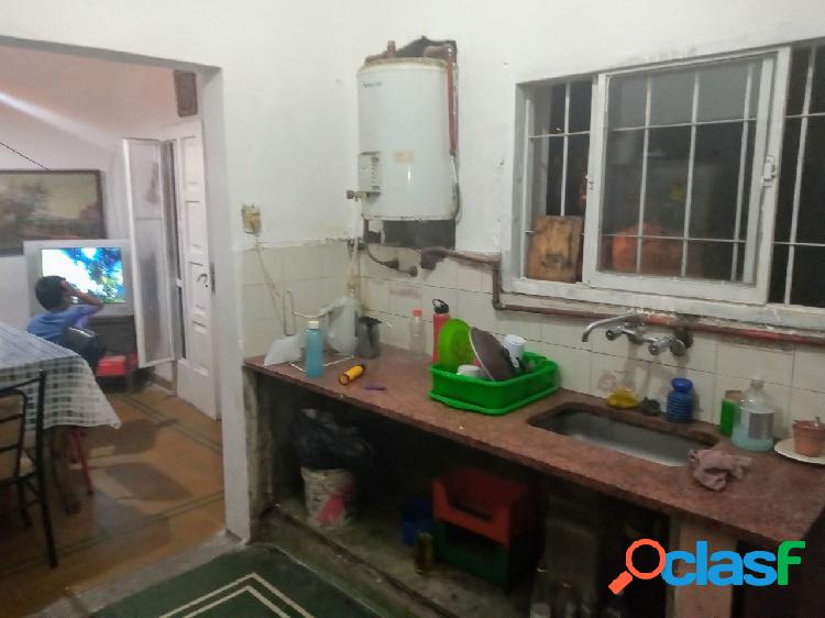 VENDO CASA A REFACCIONAR EN ESQUINA CENTRICA RIO CEBALLOS