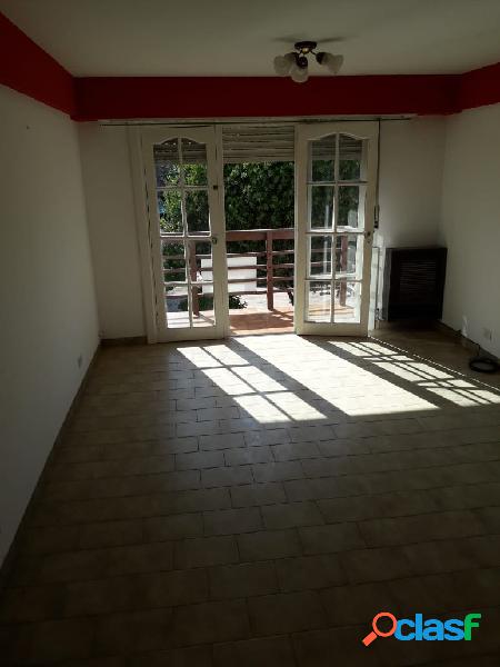 VENTA DEPTO 3 AMB. CON BALCÓN Y ESPACIO DE COCHERA