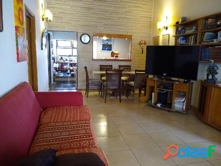 IMPECABLE CHALET EN BARRIO PARQUE LURO