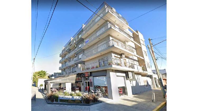 Av. San Martin 900 2° - U$D 145.000 - Departamento en Venta