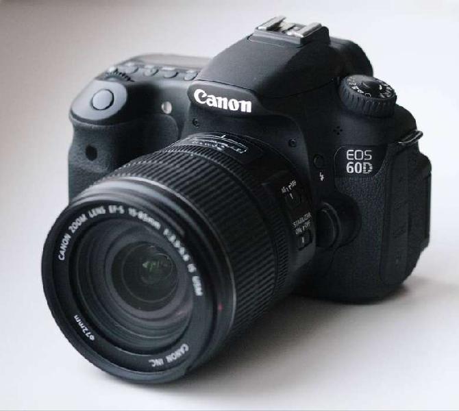 Cámara Fotográfica Marca Canon, Modelo 60D, Profesional,