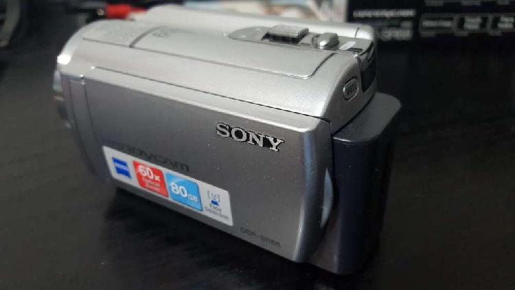 Cámara Sony Handycam DCR-SR68 c/estuche.