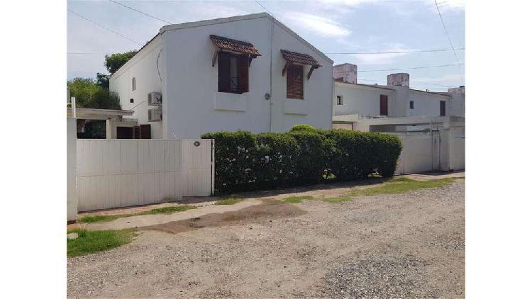 Duplex B Jardin Housingleonismo Argentino 700 - U$D 115.000