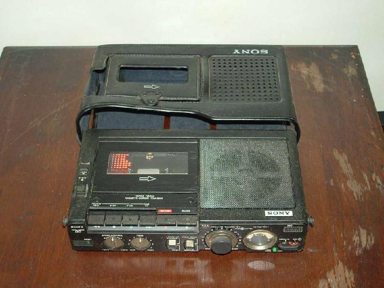 Grabador y reproductor de cassettes SONY TCM50 PORTATIL00