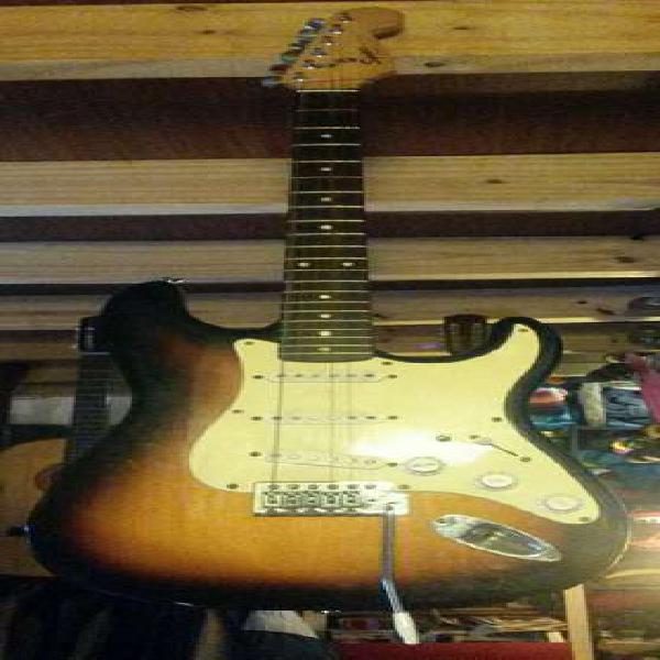 Guitarra Eléctrica Fender Squier