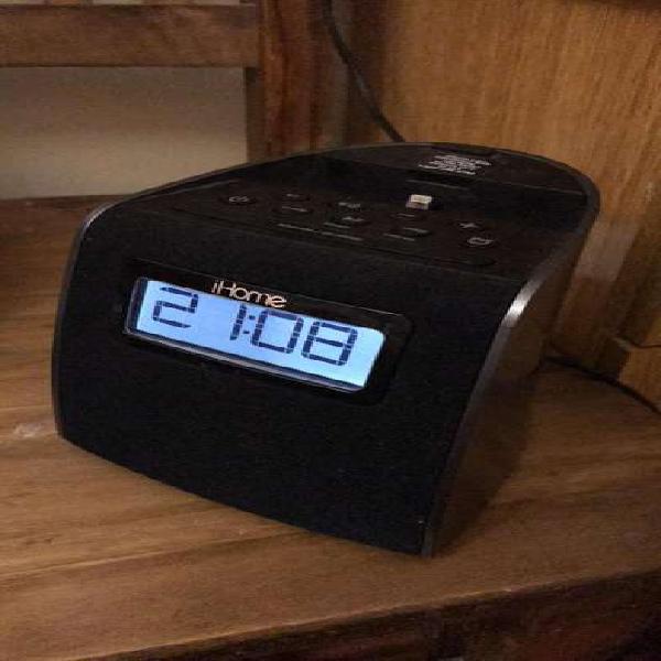 Ihome Ipl22 Parlante Reloj Dock Radio