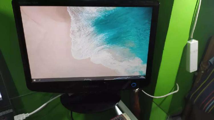 Monitor Samsung SyncMaster 732 NW