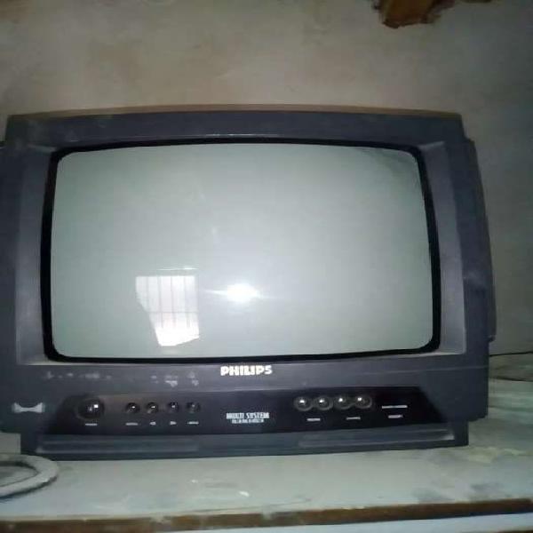 TV 14' Philips para restaurar