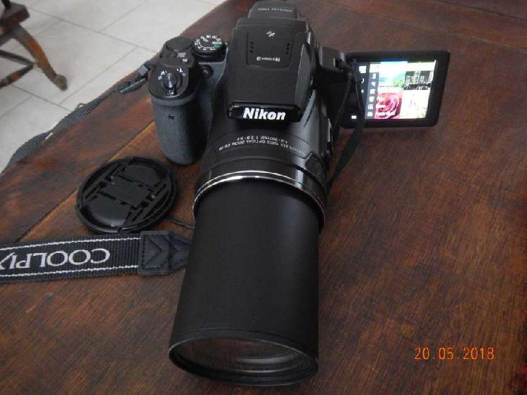 VENDO CAMARA NIKON P 900 420 DOLARES o 35 mil pesos MUY BUEN