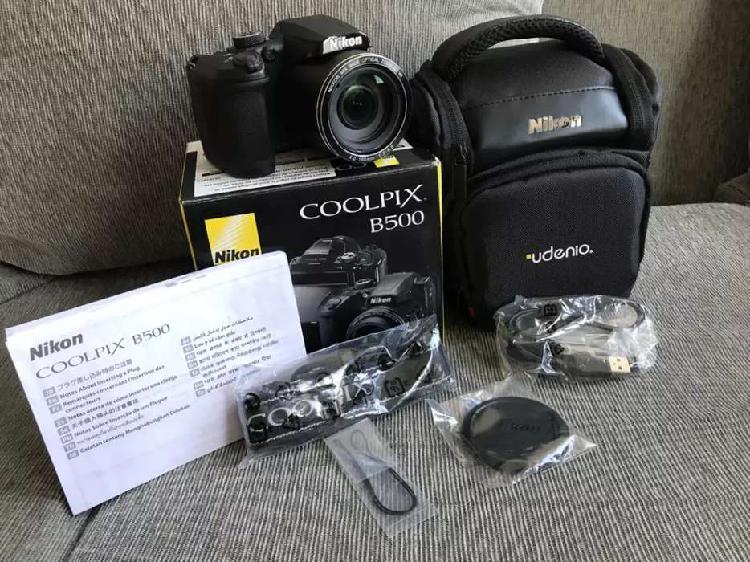 VENDO CAMARA NUEVA NIKON COOLPIX B500