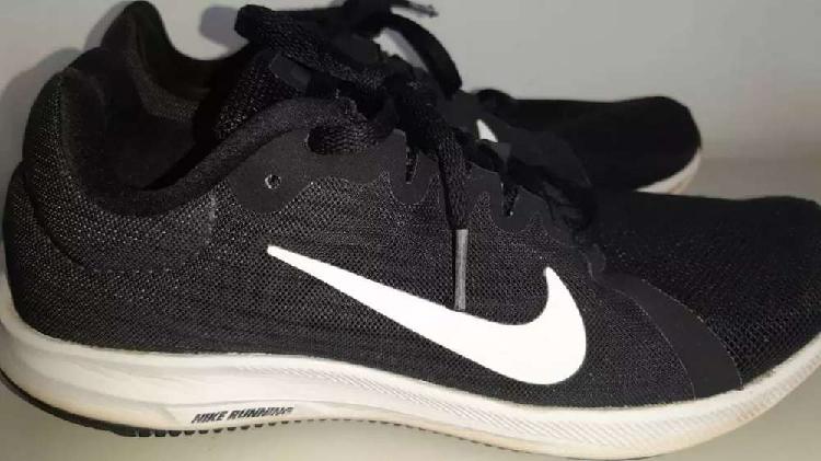 Vendo zapatillas Nike