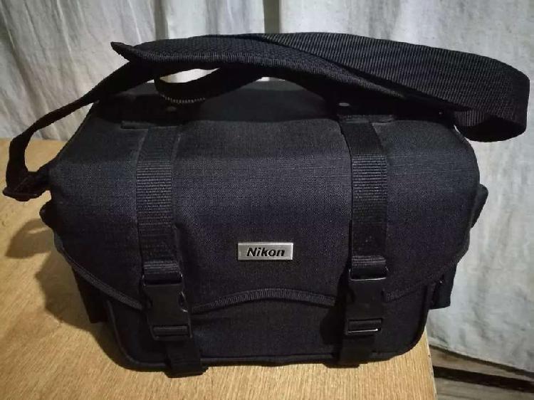 Bolso fotografico profesional Nikon grande impecable estado