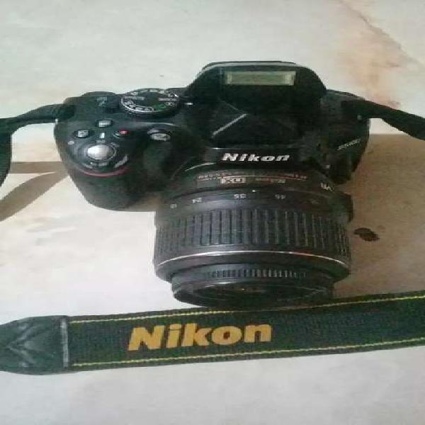 Camara nikon Dx5100