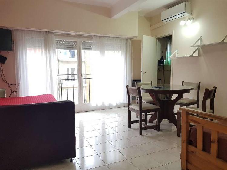 DEPARTAMENTO DE 1 AMB A LA CALLE EN VENTA