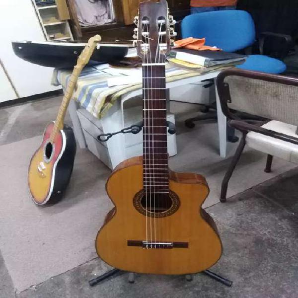 Guitarra de corte por luthier Rebaza nueva