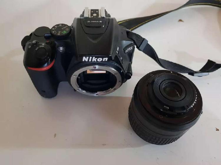 Vendo camara nikon