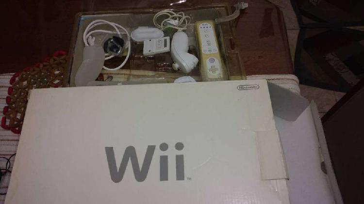 WII Nintendo. Poco uso. Impecable