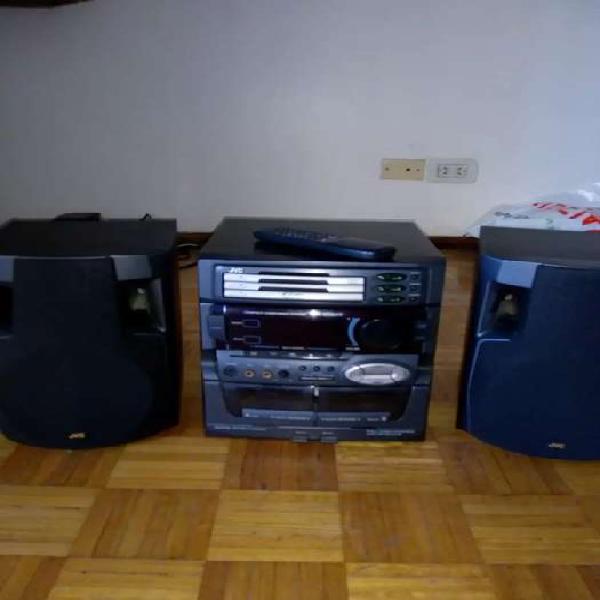 EQUIPO DE AUDIO JVC ( poco uso)