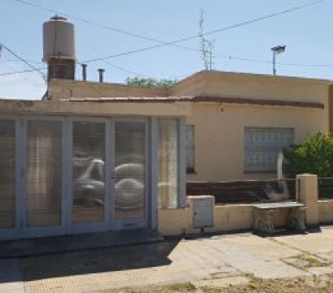 VENDE-SE!!! CASA 3D - A REFACCIONAR - B° MITRE - LAS