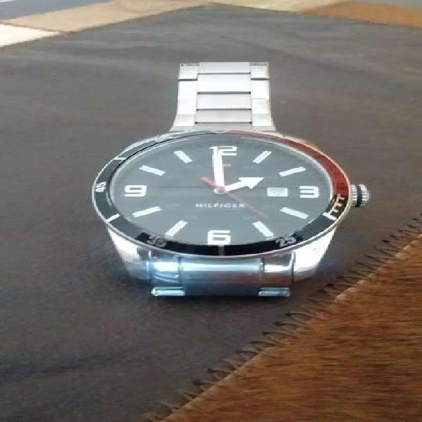 VENDO RELOJ TOMMY HILFIGER