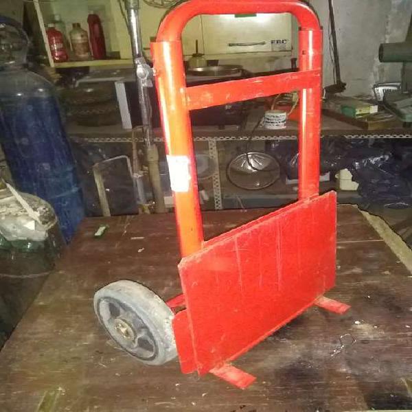 Carreta plegable para transportar hasta 120 kg.poco uso