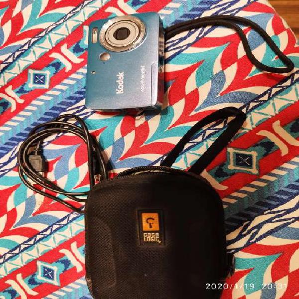 Camara Kodak easy share mini 8gb funda y cable de carga