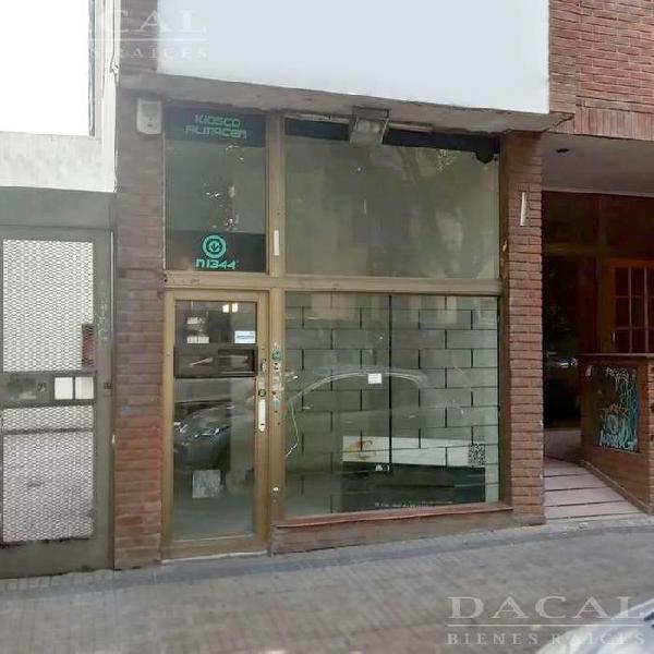Local en alquiler en La Plata calle 9 e/ 59 y 60 Dacal
