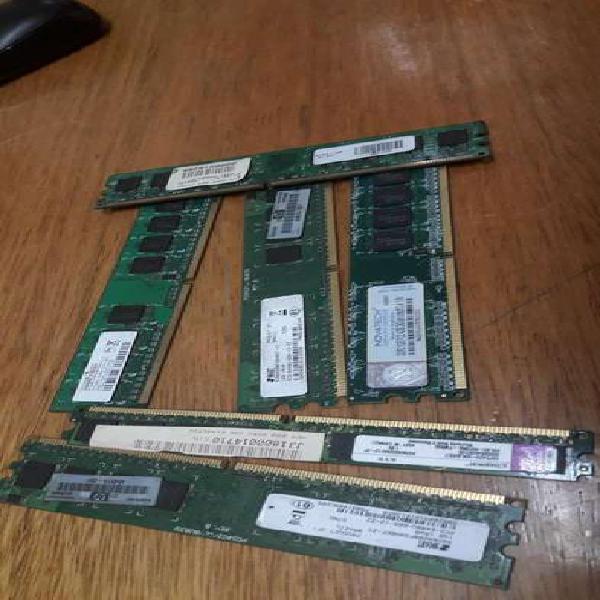 Memoria DDR2 PC usada 1 x 1gb x se vende x unidad