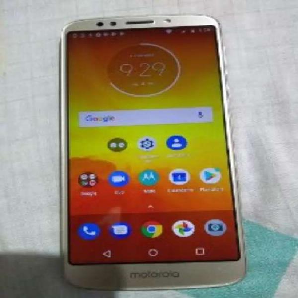 Vendo moto e5 plus libre