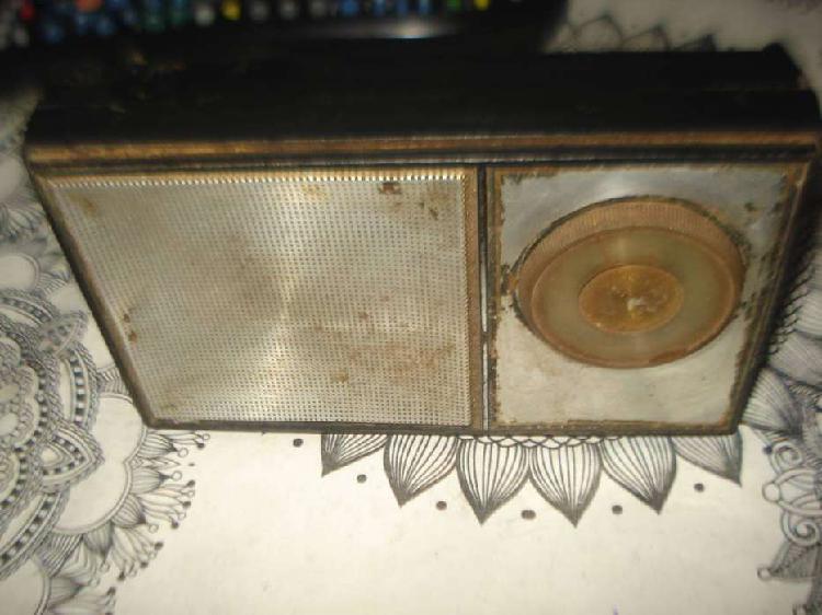 Antigua Radio No Prende Para Reparar/decorar No Envio