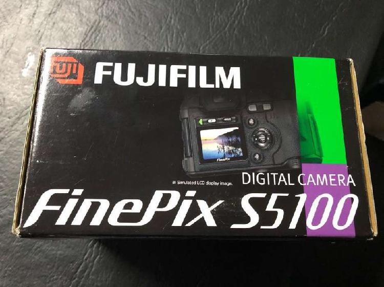 Camara Fujifilm Finepix Digital S5100