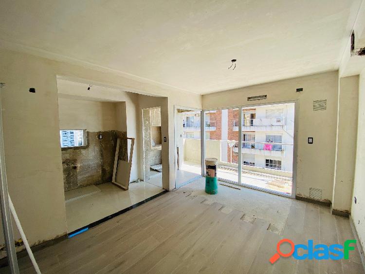 HERMOSO DEPARTAMENTO DE 2 DORMITORIOS CON BALCON Y VISTA AL