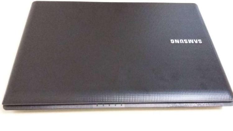 VENDO NOTEBOOK SAMSUNG. Está en perfectas condiciones.