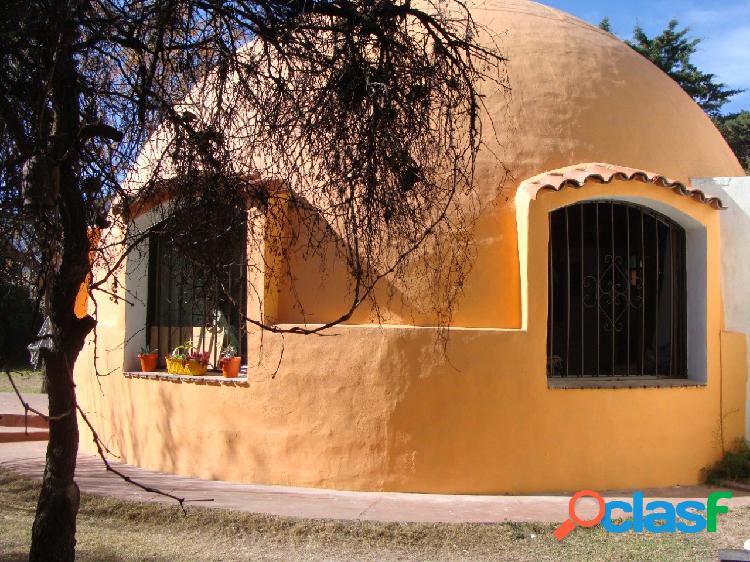 VENTA DE CASA IGLU CON DEPARTAMETO EN CAPILLA DEL MONTE -