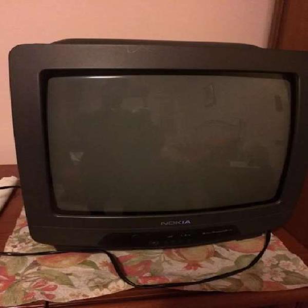 Vendo tv NOKIA 20".