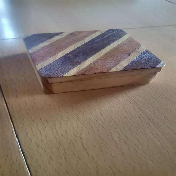 Caja de madera para guarda o decoracion