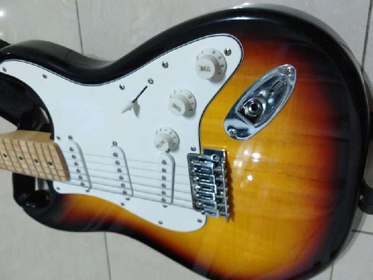 Guitarra Squier Strat California Series by Fender