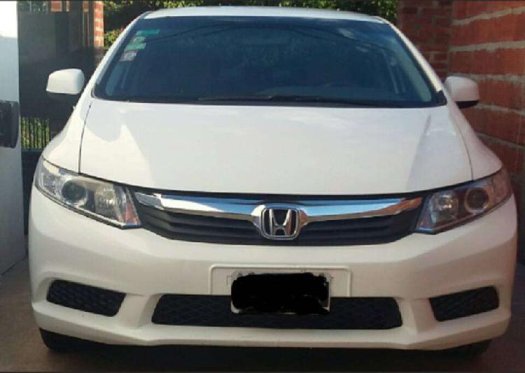 Honda civic lxs / No permuto