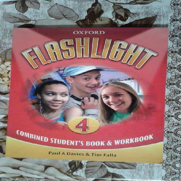 Libro de Inglés. Flashlight 4