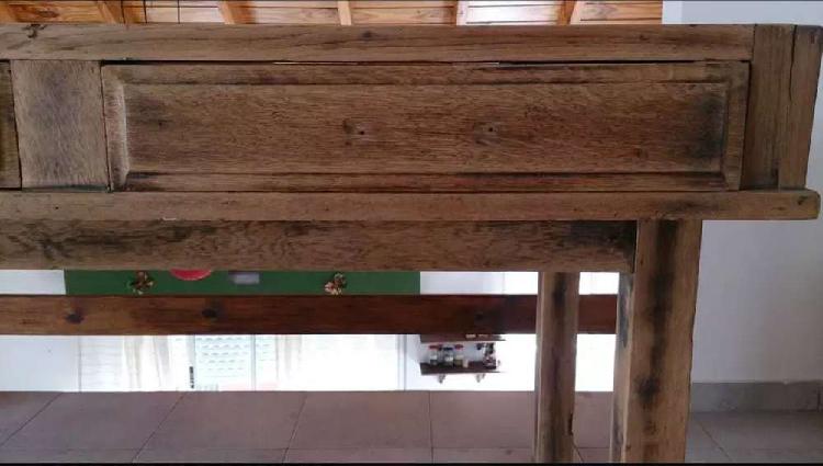 Mesa de madera, estructura de Cedro